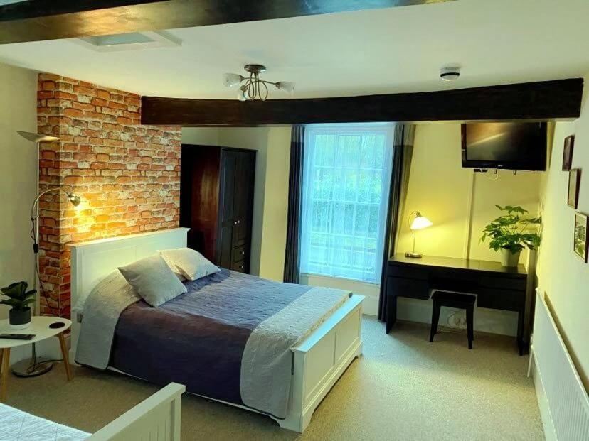 The Dove Inn Micheldever Ngoại thất bức ảnh