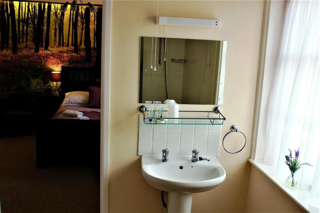 The Dove Inn Micheldever Ngoại thất bức ảnh