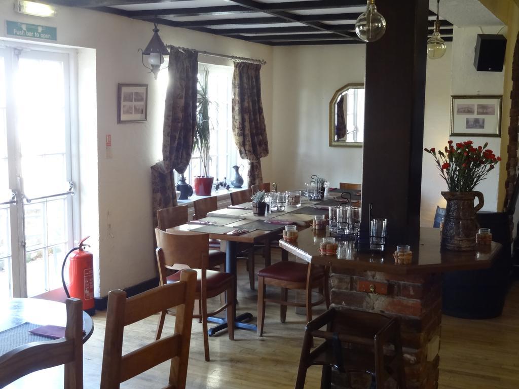 The Dove Inn Micheldever Ngoại thất bức ảnh